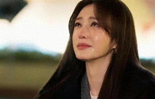 秦岚一句话道出不婚不育真相，和父母有关，最苦的还是魏大勋_新闻