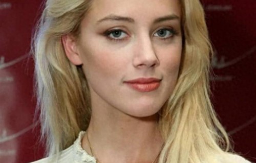 绝色美人艾梅柏：曾经迷倒德普和马斯克，如今带着3个娃隐居