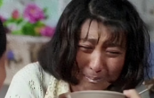 不装了！被骂“酸黄瓜”5个月，闫学晶回东北老家，彻底卸下伪装 