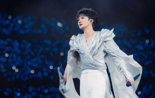 周深贵阳站的“带演唱会回家”承诺，会有哪些特别的曲目或环节？