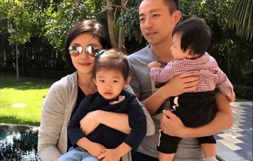 汪小菲终于表态了：玥儿姐弟暑假回北京，转学的事也在计划中