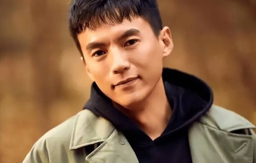 宋宁峰炸裂聊天记录曝光，张婉婷卑微挽留丈夫，宋宁峰发长文回应