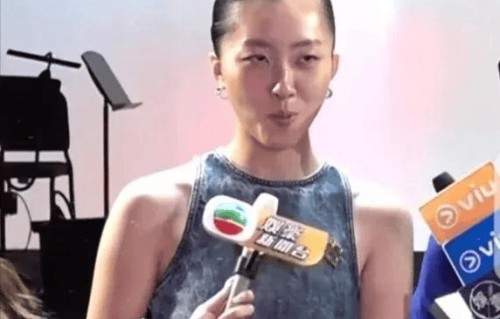 陈奕迅21岁女儿近况曝光！获新人奖，恋情也有了新进展