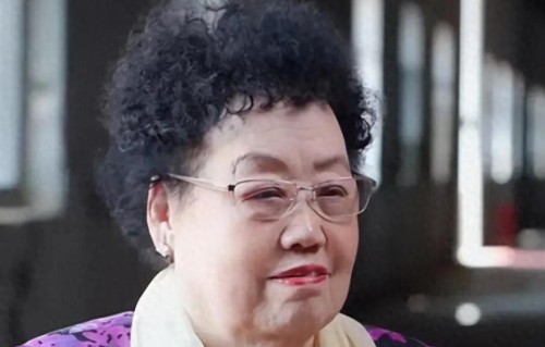 富婆陈丽华手握470亿，在世时生活费曝光，估计和你想得不一样
