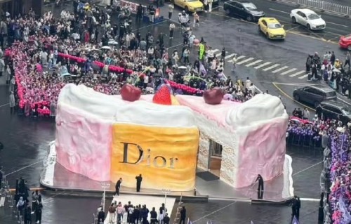 迪丽热巴粉色邓为紫色亮相迪奥活动|迪奥（Dior）|应援