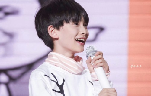 余宇涵是如何从最初抗拒舞蹈，成长为舞台上的实力主舞的？