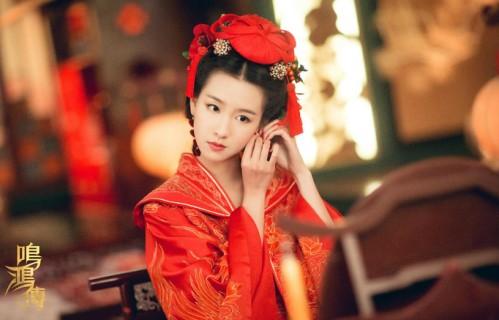 陈都灵《鸣鸿传》热播 一人两角惊艳亮相_古装