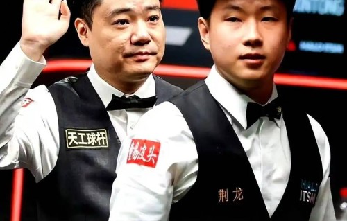 巅峰中国德比!赵心童战胜丁俊晖，将迎战肖恩·墨菲