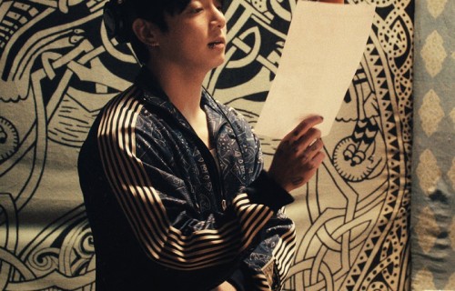 Netflix发布田柾国相关内容