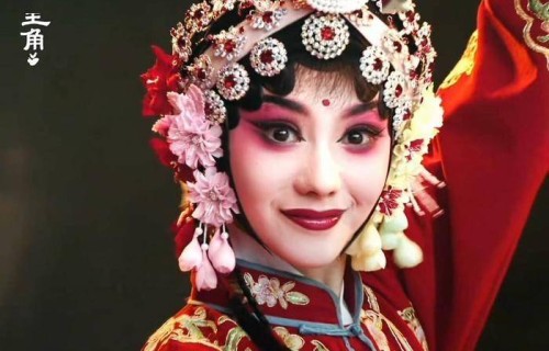 刘浩存《主角》登顶热度榜首，杨紫《家业》逆袭跻身前五，5月剧集市场迎来冰与火对决