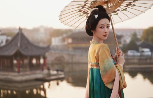 杨紫新剧《家业》即将开拍，又是古装大女主题材，看清导演追定了|韩东君|长相思|延禧攻略|李祯|经商