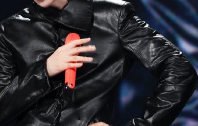 刘宇宁在2026年南京演唱会上带病演出的具体细节是怎样的？