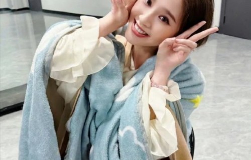 除了此次发直拍，张若昀和唐艺昕还有哪些广为人知的甜蜜故事？