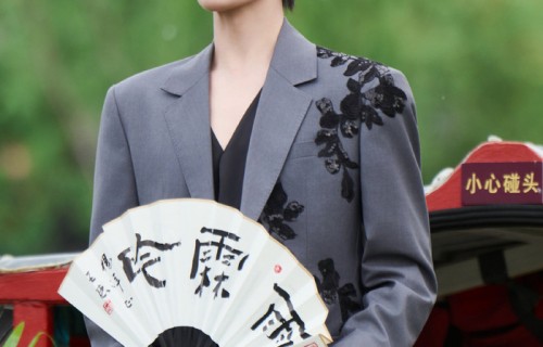 杨洋复刻清明上河图演绎大宋风情