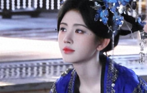 鞠婧祎万花世界蓝衣妖妃太清冷！王楚然白鹿惊艳毛林林回忆杀
