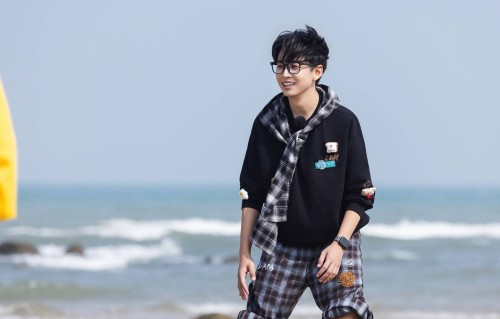 武艺马思超回归 《亲爱的客栈》八年回忆杀 王鹤棣沈月哭成泪人