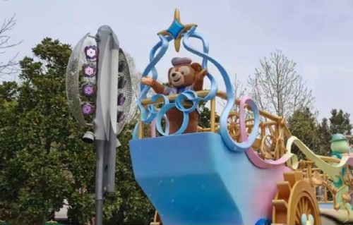 高圆圆赵又廷一家迪士尼被偶遇，女儿Rhea侧影首曝光引热议|婚姻|父母|家庭|明星|女神