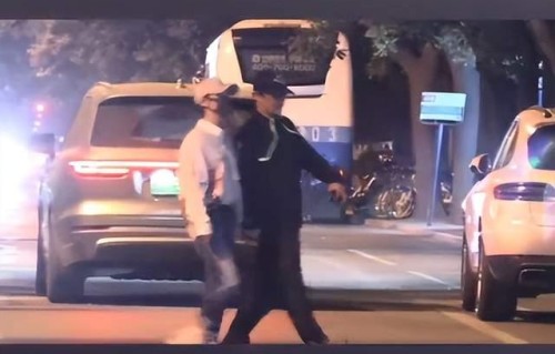 结婚8周年,吴京谢楠秀恩爱,儿子的记录卡太有趣!