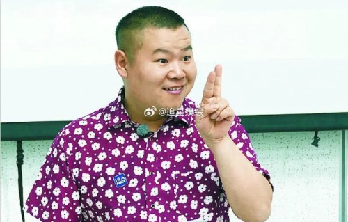 岳云鹏在探访蔡磊过程中做了哪些具体暖心的事？