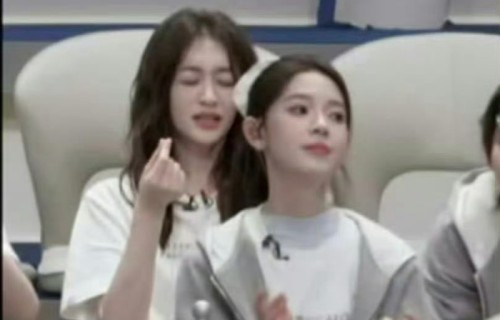 李小冉崩溃坚持练习感动收集，唐艺昕暖心陪练|乘风2026|乘风|打气|掌声|挑战自我