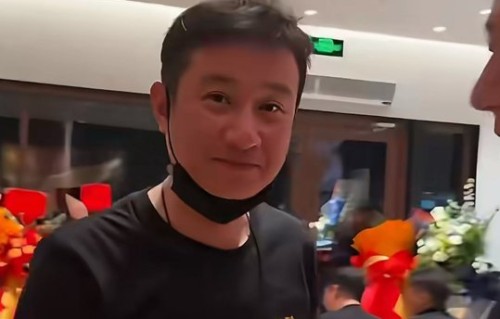 除了开面馆，演员文章近年是否还在从事演艺或话剧相关的工作？|赖声川|人生|明星|形象|餐饮