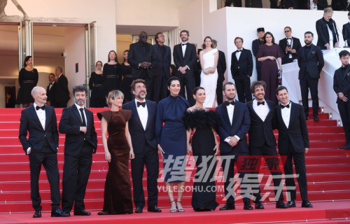 主竞赛入围电影《所爱之人》戛纳首映田栩宁身着黑色西装亮相红毯