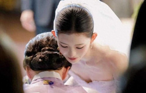 心疼！已故女星崔真实之女成婚，狂减百斤，终迎来幸福归宿