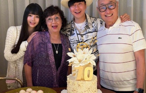 林俊杰和女友七七的感情现状如何？|恋情|毕业典礼|律师声明|粉丝|纽约