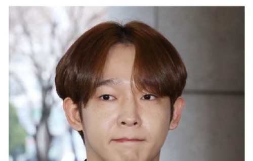 网友对于南太铉从WINNER成员到多次违法的经历，主要有哪些不同的看法？