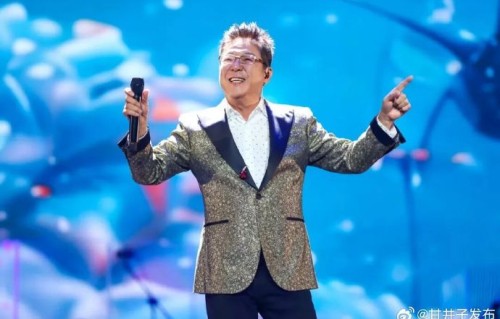 姜育恒对于“经典”和“永远”这两个词有哪些独特的理解？