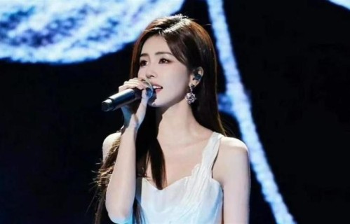 央媒怒批！目不识丁，出尽洋相，这5位绝望文盲到底凭啥走红