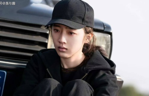 4月17日追剧日历，《方圆八百米》今日开播，《月鳞绮纪》点映收官