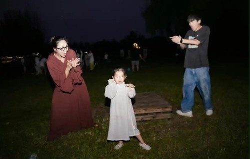 宋宁峰为出轨道歉：我将无限期暂停演艺工作，会找专业心理医生