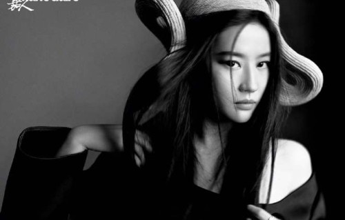 刘亦菲无袖针织背心大片