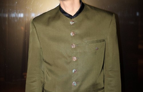 李荣浩方回应《恋人》编曲争议！通用和声不构成抄袭