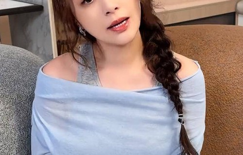 钟欣潼现状：44岁美貌不减当年，已定居上海，阿Sa结婚她仍是单身