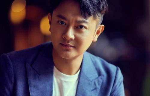 印小天，从“四大小生”到“金鸡男配”，这沈阳老铁的翻身仗太提气