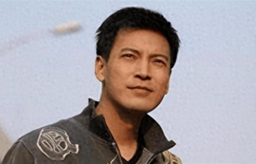蒋勤勤也没想到，被自己抛弃的前男友，如今靠着儿子又翻身了