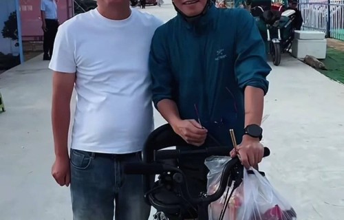 撒贝宁带娃游浑源被偶遇！父子骑行画面温馨，网友：羡慕这样的家庭氛围|儿子|教育|央视|三亚|武汉