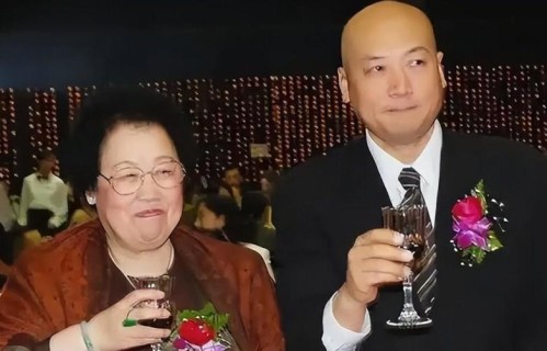 陈丽华走后，迟重瑞的光头会变吗？ 三十六年的“规矩”，写透了爱与陪伴的真相