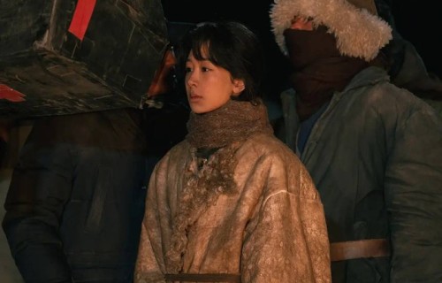第8周剧榜：杨紫《生命树》热度登顶，播放破10亿双榜夺冠
