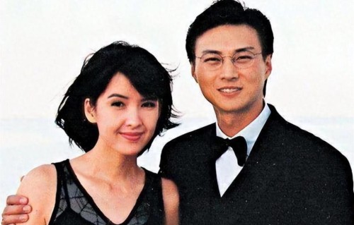 女友全是女神！相貌平平还风流成性，享尽人间艳福，他到底凭什么