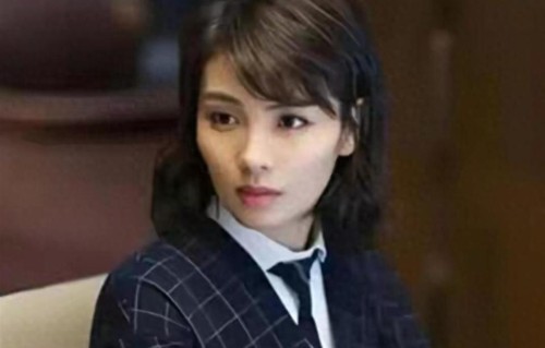 没想到，曾为丈夫还债的刘涛，如今因一个身份，竟在全球大出风头