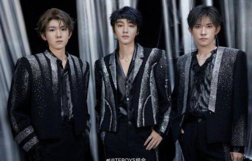 易烊千玺拿下华为Pura全球代言，八年了为什么还是他?_合作_系列_nova|王俊凯|王源|千凯千|源千|千源