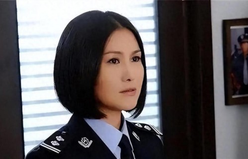 同居多年却没领证，38岁高龄产下女儿，当爱人离世后她如今怎样