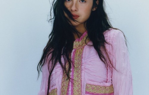 Olivia Rodrigo新专辑预热壁画曝光，引粉丝期待