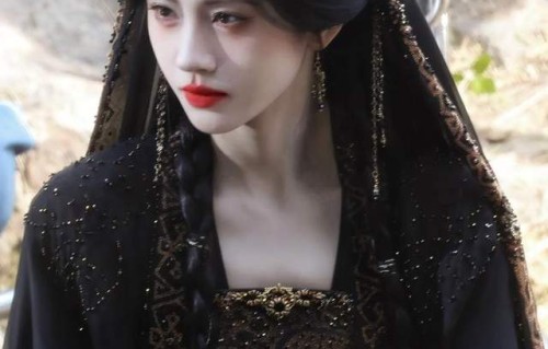 鞠婧祎此身分明了上热搜？官方称未发现涉税问题，反为新剧拉好感