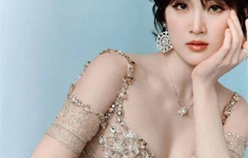 从全网群嘲到逆风翻盘，姚安娜的翻红，撕开娱乐圈最真实人性真相