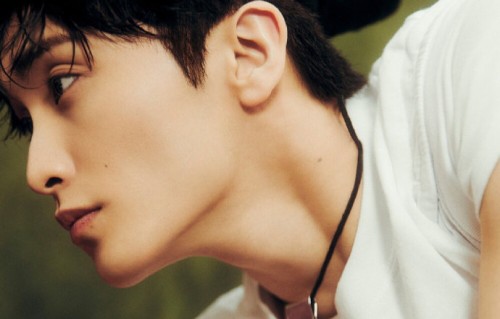 李马克在十年间参与了多少次团体回归，创造了哪些代表性的音乐作品？|专辑|偶像|行程|产业|成长