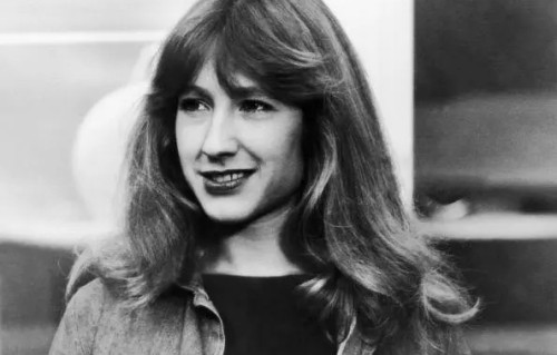 法国女演员纳塔莉·贝伊逝世，享年77岁，与路易体痴呆症抗争近一年，曾四度斩获凯撒奖